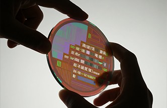 行业设备材料先行